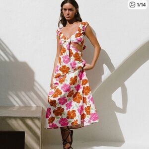 Floral Cutout Maxi Dress in Pink and Orange. Size small